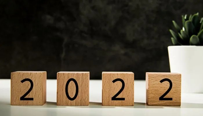 2022跨年文案八个字 2022跨年经典文案短句