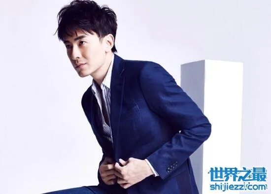 郑元畅老婆是谁，还未结婚但有个丑爆的女朋友 