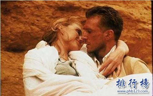 全球十大催泪爱情电影：不可错过的感人爱情故事