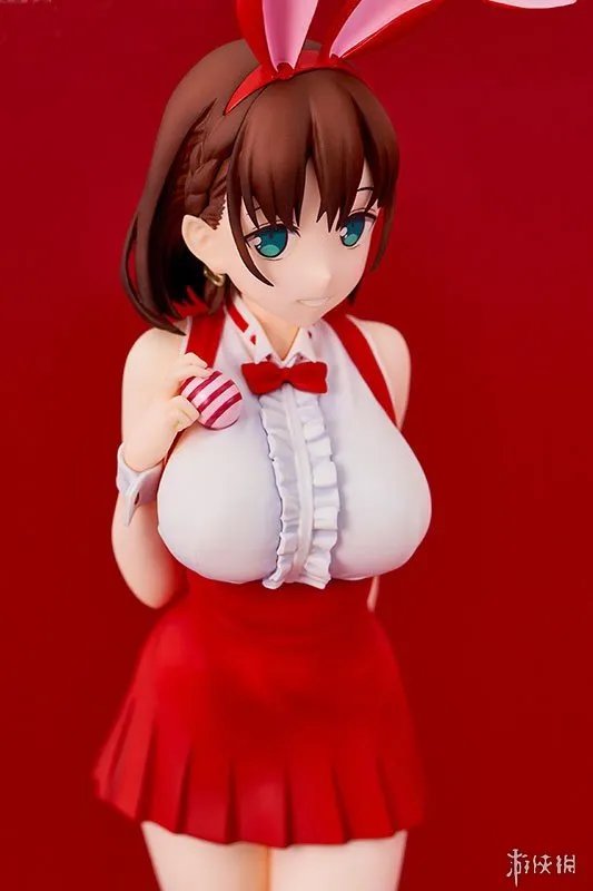 宅男杀手!《星期一的丰满》爱酱、后辈酱兔女郎手办