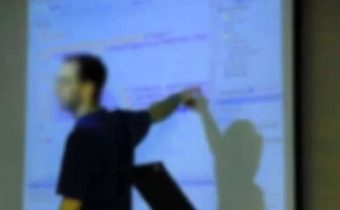 教师的爱与责任演讲稿