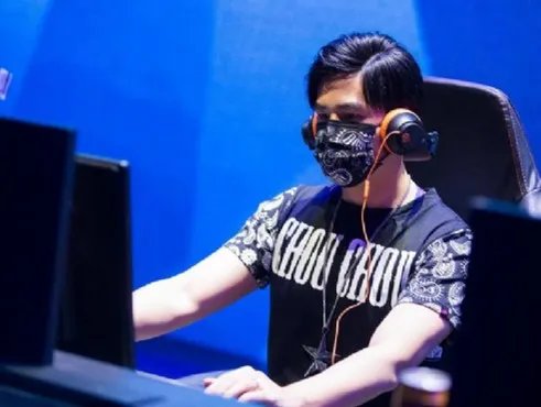 王思聪炮轰周杰伦 “小公举”与“国民老公”加盟英雄联盟