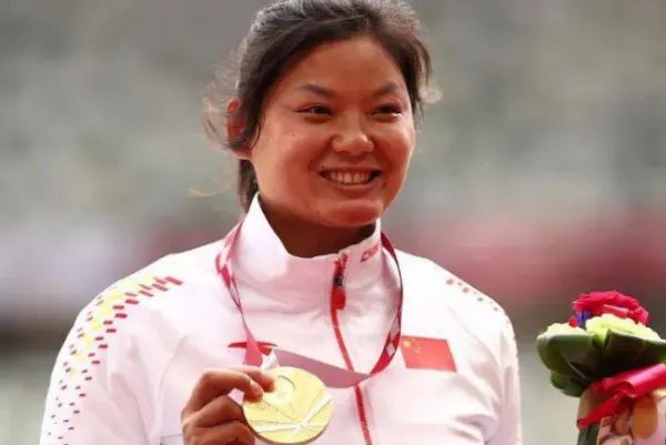 姚娟破世界纪录,第五次摘金,她摘金背后有哪些故事值得关注?