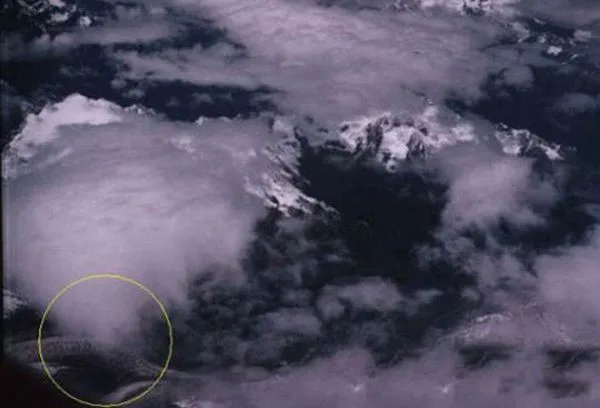 三峡是堵四川龙脉的吗 水库放水三峡发现一条受伤真龙