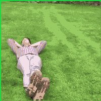 妹子被水枪射得浑身湿透 动图小姐姐跃跃欲试骑大马