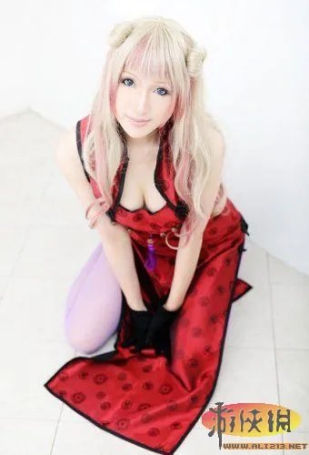 女王控的最爱 性感绝美的雪莉露cosplay