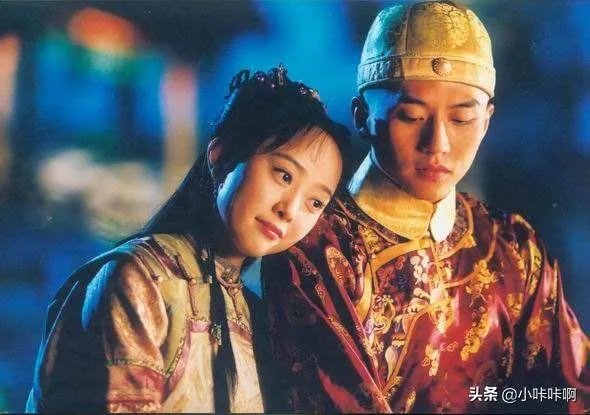 少年康熙冰月是谁?