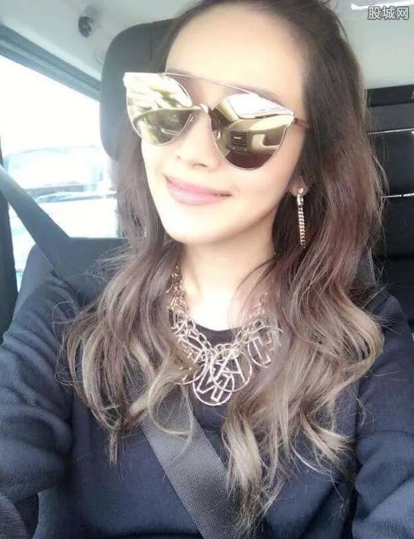 侯佩岑的劈腿事件 破坏“双J”恋的罪魁祸首？