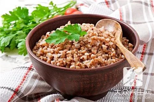 黑苦荞全株茶介绍