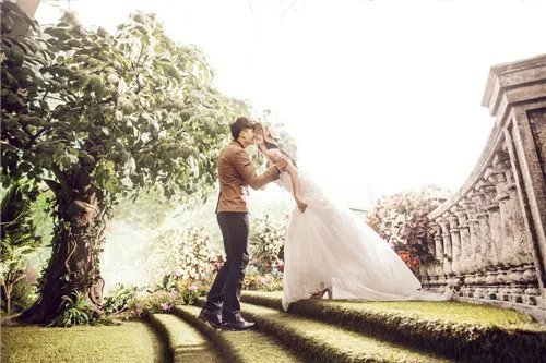 中国婚纱摄影网推荐 国内知名婚庆网站盘点