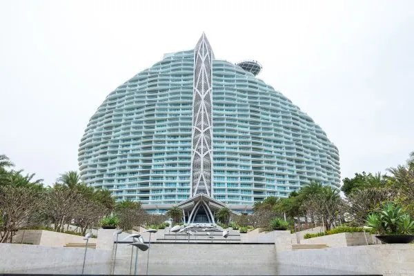 在收购酒店方面的项目时,是怎样评估价值的?