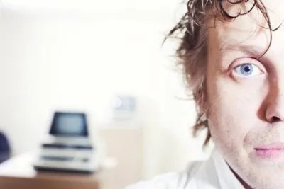 埃博拉病毒会变僵尸吗 埃博拉病毒长什么样子呢