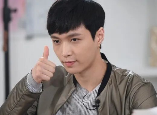 名人坊exo张艺兴还原回国幕后 主动申请现场秀舞技