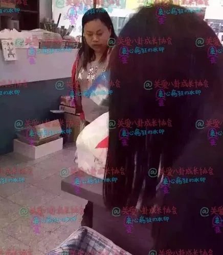 凤姐在美国近照曝光 打扮朴素身材丰满(图)