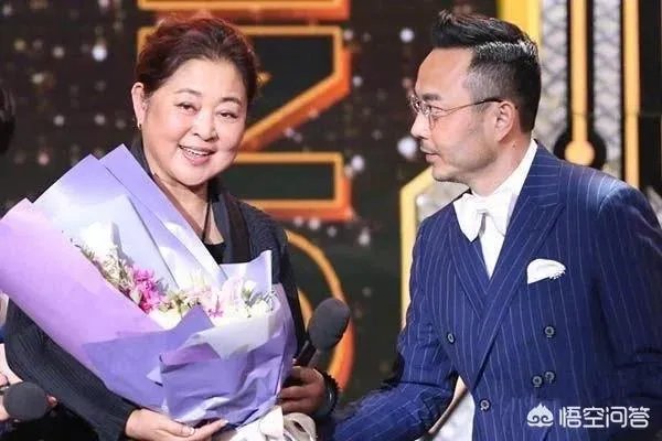 倪萍感谢苦难,苦难带来了什么?