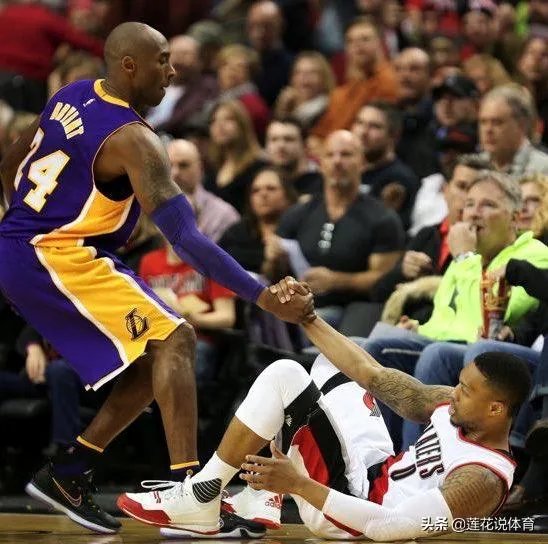 48分10助攻9篮板,利拉德攻陷斯台普斯致敬科比,为什么说他在最近创造了很多记录呢?