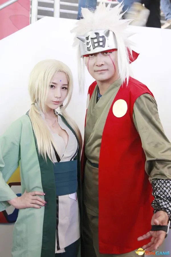 LOL解说伊芙蕾雅Chinajoy腾讯展台COSPLAY照片赏