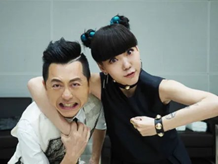 庾澄庆和吴莫愁师徒恋曝光 二人已经同居