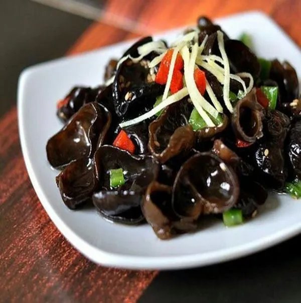 黑木耳一天吃多少算适量?该怎么吃法?