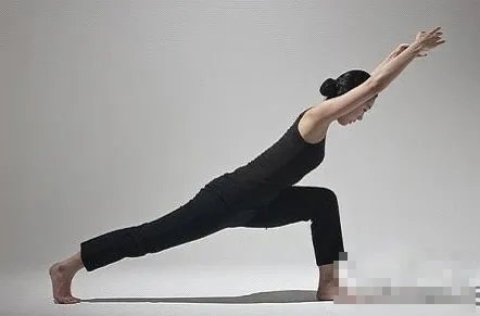 5个超有效的瘦腿瑜伽动作(图)