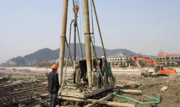 机械成孔灌注桩与钻孔灌注桩一样吗？