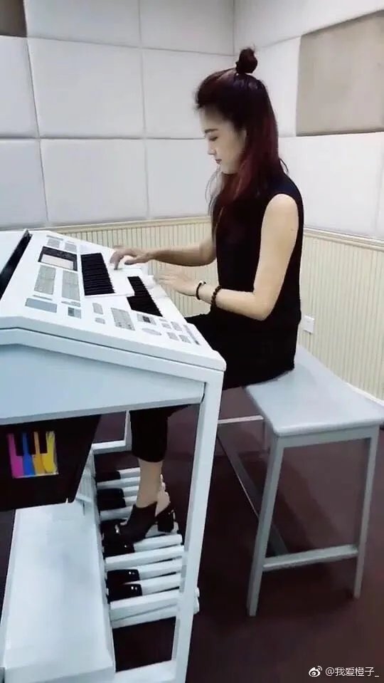 玖月奇迹的琴是什么琴 网曝价格大概在八九万左右