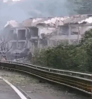 台州大溪高速公路口油罐车大爆炸，油罐车公司负法律责任吗？