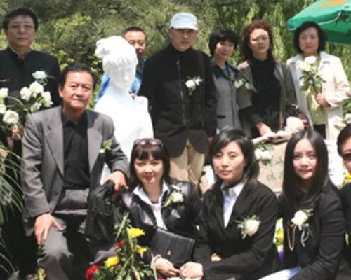 陈晓旭的女儿个人资料曝光 揭秘其出家缘由