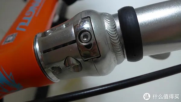 #乐骑天下# 公交通勤爱车：Langtu 狼途 14寸折叠车 开箱&后货架安装