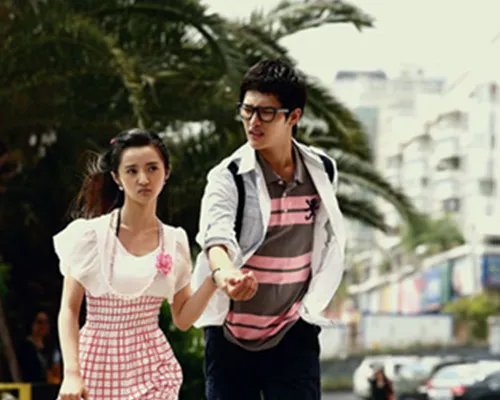 陈一娜朱梓骁照片CP感十足 还记得当年的上官和小鱼吗？