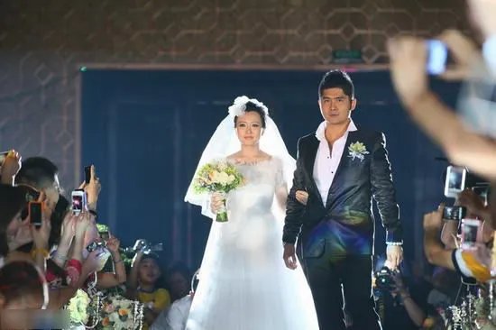 潘长江女儿潘阳死了吗  不仅生得好而且嫁得好