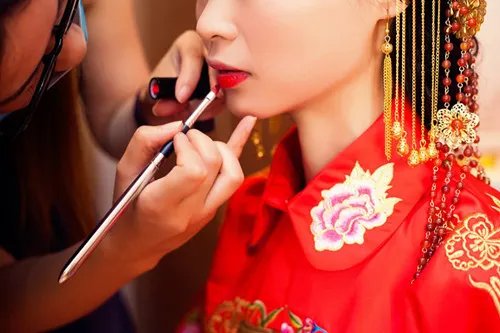 礼仪策划公司提供哪些服务 婚庆礼仪策划内容盘点