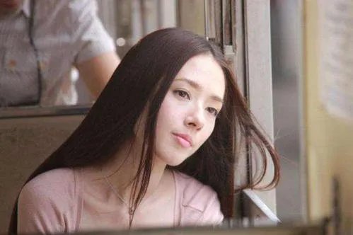 曝郭碧婷中秋夜产女的消息属实吗？