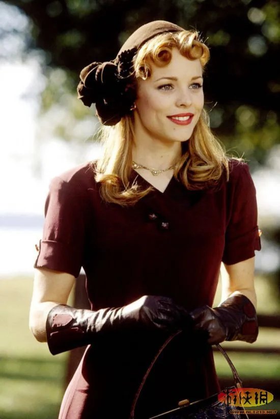 凸显惊艳魅惑气息 盘点25部电影中的烈焰红唇