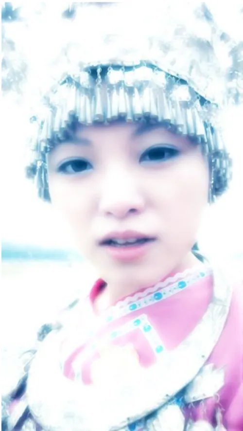 G1联赛线下决赛美女主持安蕾尔生活照