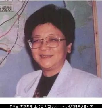 头号红通投案自首 头号嫌犯杨秀珠自首