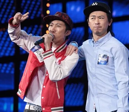 达人爆料中国达人秀黑幕 舞台现场唱响选秀神曲