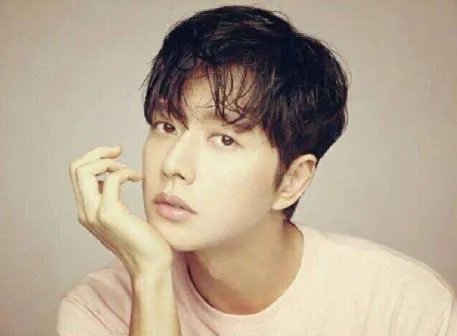 朴海镇和李泰兰结婚了吗 结婚照戏做宣传罢了