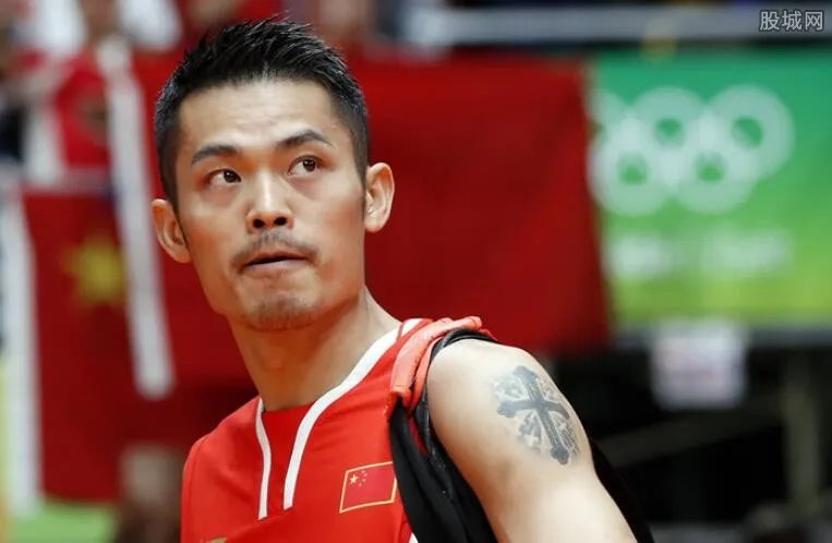 出轨后林丹首现身 妻子竟然原谅其出轨