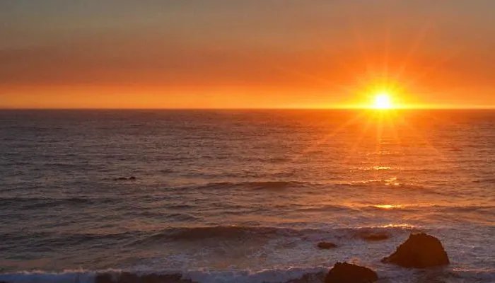 2021年15号台风胚胎最新消息 南海热带低压生成“电母”不远了