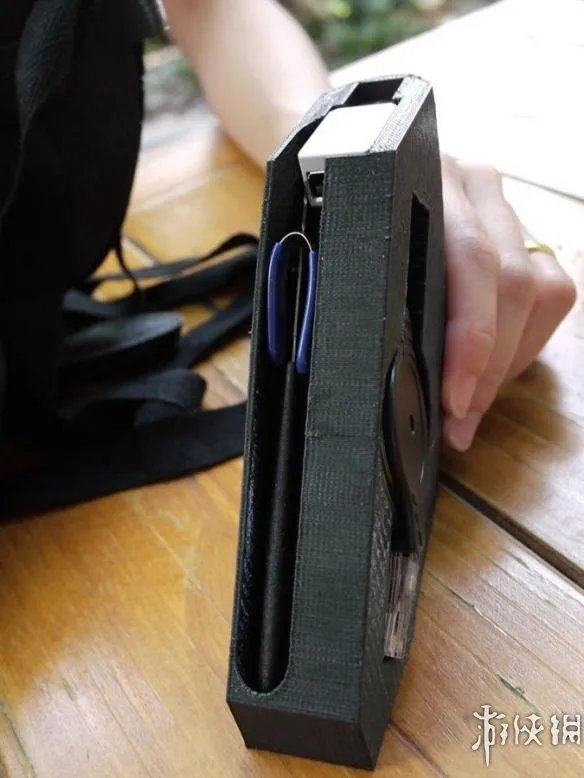 深圳美女黑客发明黑科技:工具藏在3D打印高跟鞋中!