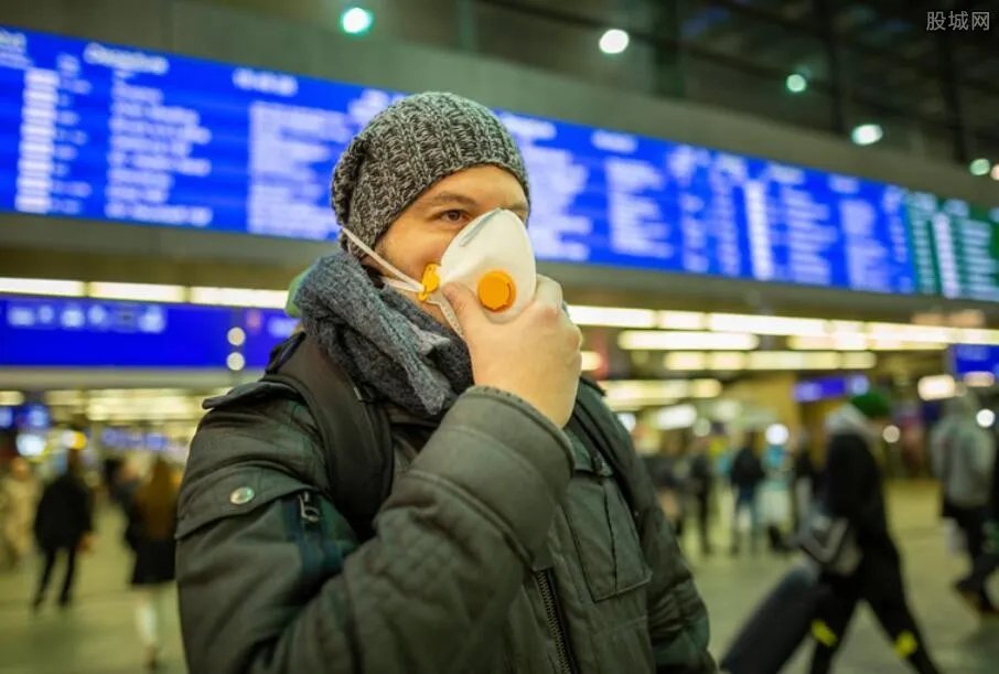 今天浦东机场疫情最新通告 上海明天出行有限制吗