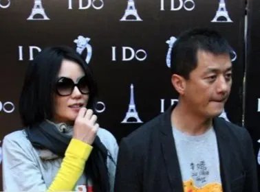 李亚鹏的老婆现在是谁 新女友海哈金喜个人资料