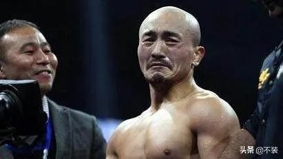 大战一龙，刘二狗惨遭对手两次KO，赛后哭着道歉。对此你怎么看？