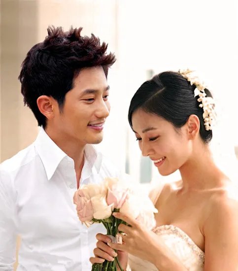 朴施厚金素妍结婚照曝光 浪漫恋爱史羡煞旁人