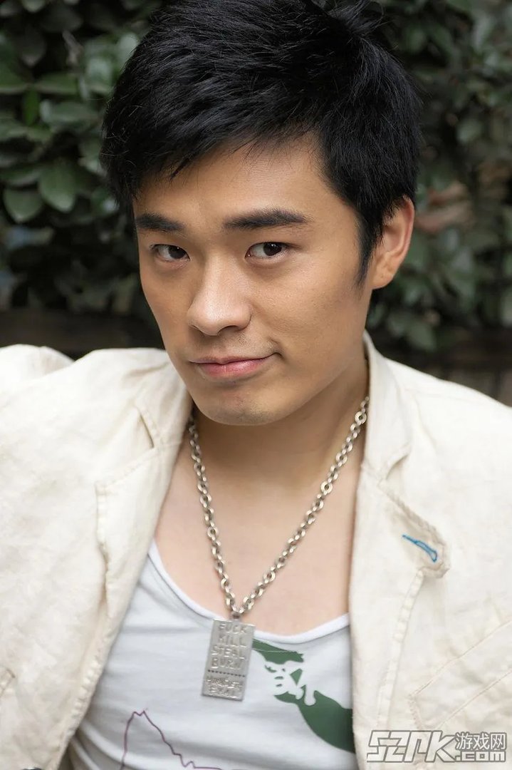 曾小贤参加LOL全明星表演赛 期待好男人怒拿草莓一血