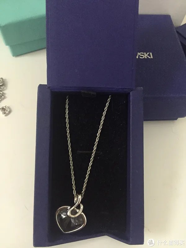 一个短脖女的项链世界——真人兽深度解毒