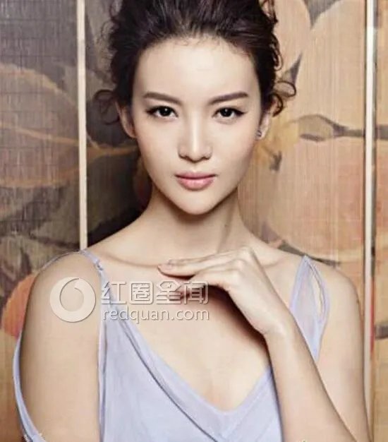 金晨整容前后照片 金晨黎诺懿是朋友吗