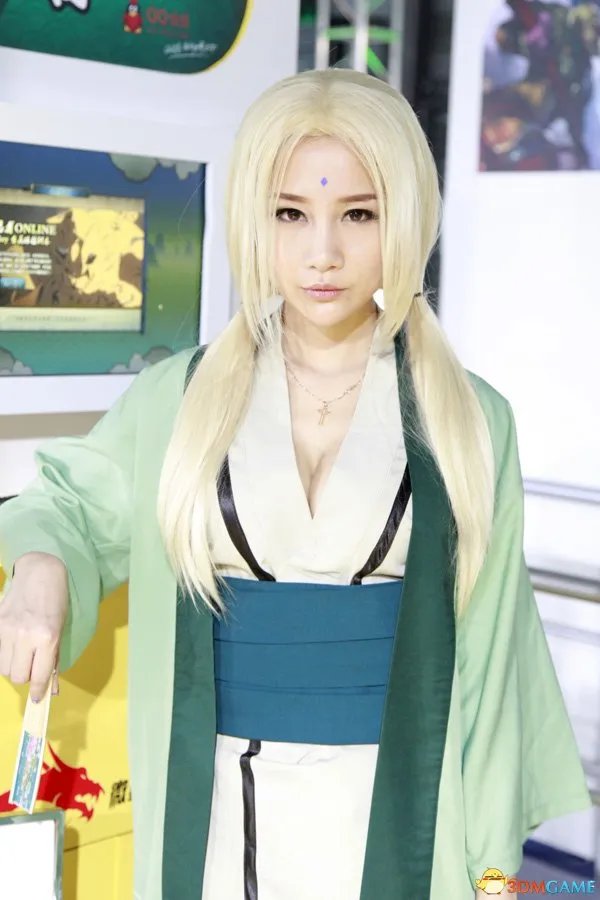 LOL解说伊芙蕾雅Chinajoy腾讯展台COSPLAY照片赏