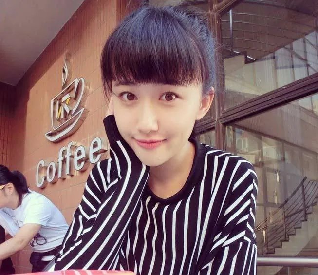 康逸琨现在在哪儿上班 人大女神康逸琨男朋友是谁